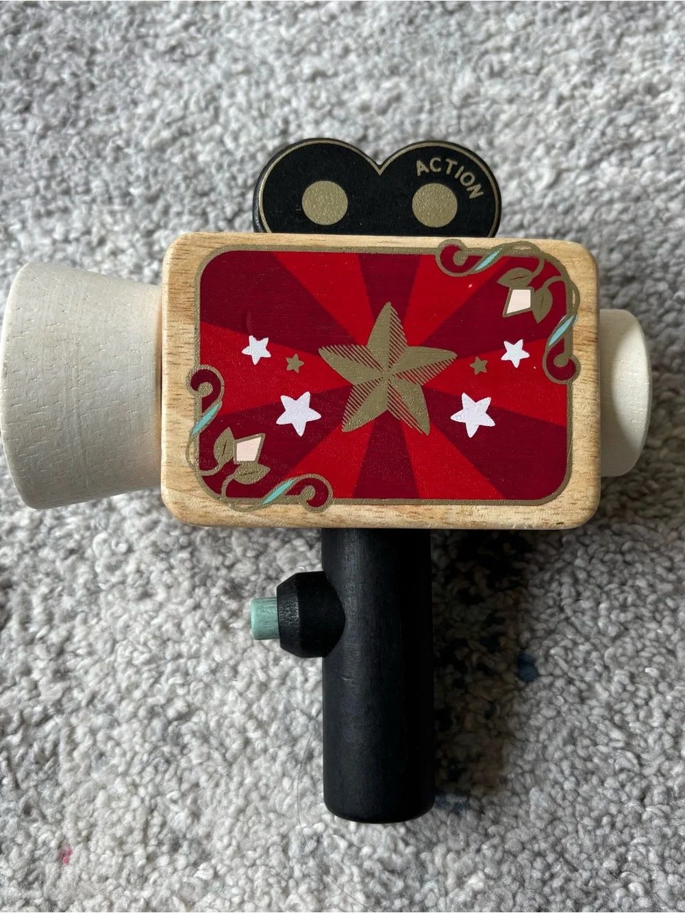 Le Toy Van wooden Hollywood camera pretend play toy